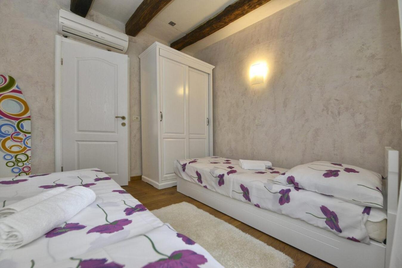 Villa Zvonar Near Motovun With Large Pool And Whirlpool Rakotule Экстерьер фото