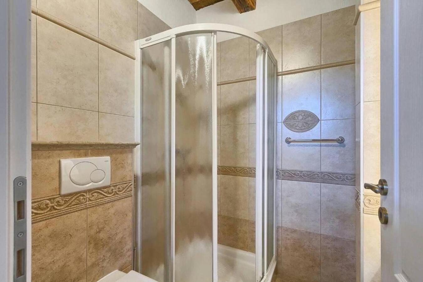 Villa Zvonar Near Motovun With Large Pool And Whirlpool Rakotule Экстерьер фото