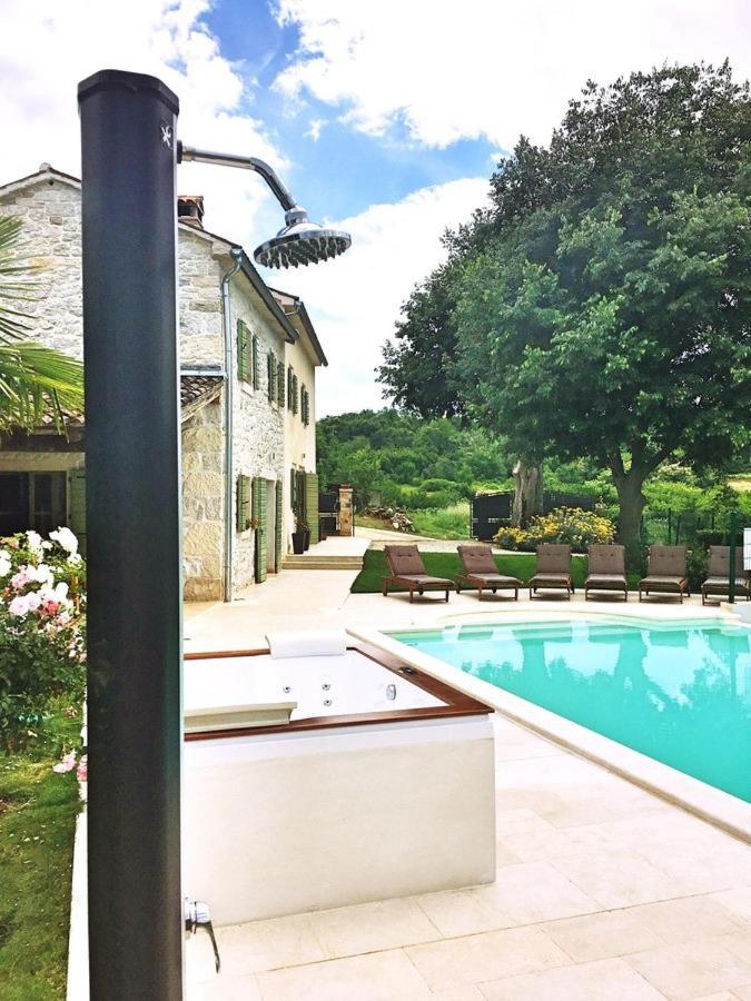 Villa Zvonar Near Motovun With Large Pool And Whirlpool Rakotule Экстерьер фото