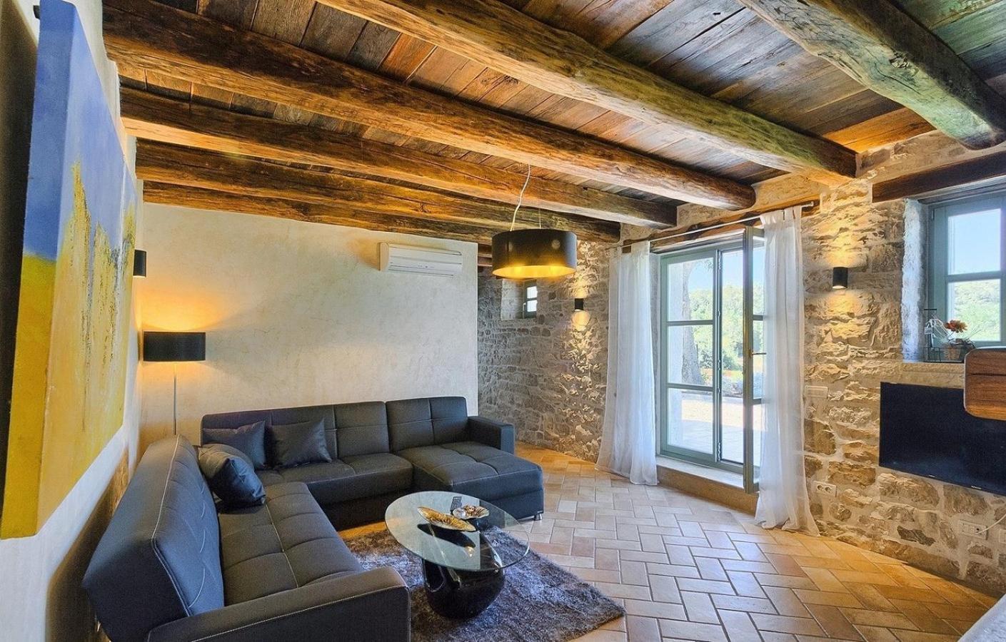 Villa Zvonar Near Motovun With Large Pool And Whirlpool Rakotule Экстерьер фото